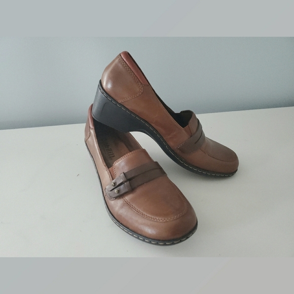 Cobb Hill by New Balance Brown Leather Loafers - Picture 1 of 8
